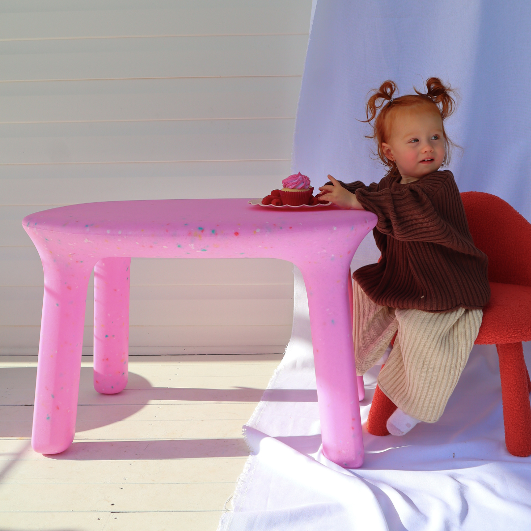 Orchid Confetti Table