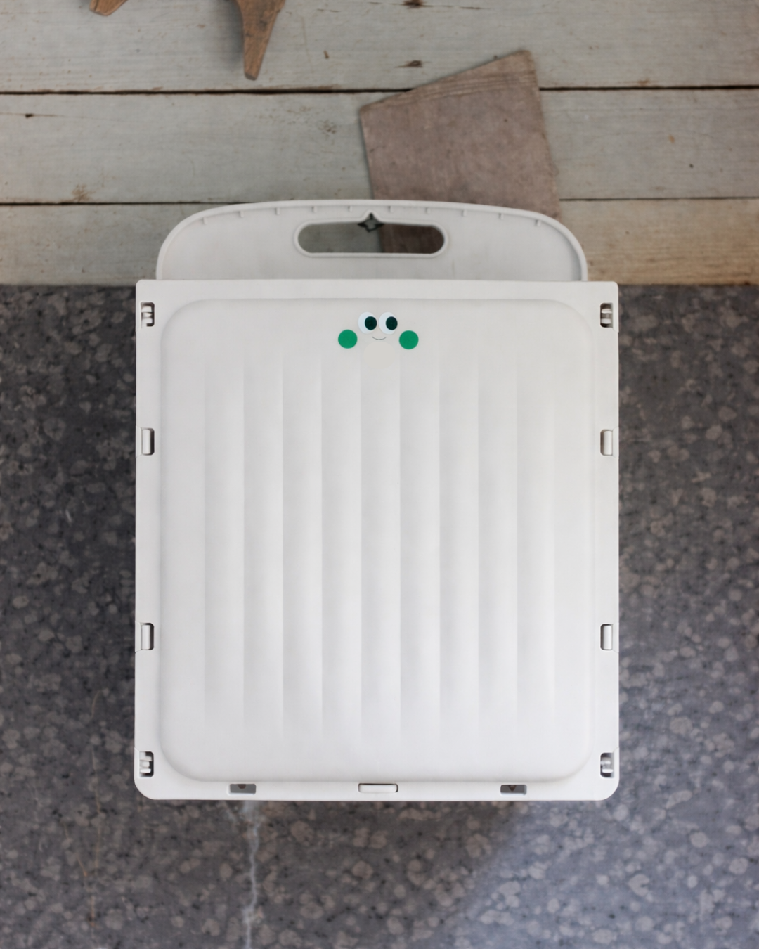 Milk bottle  - Wall Pocket