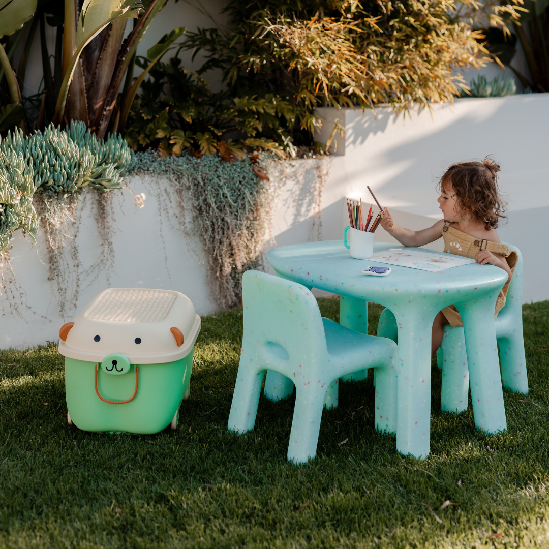 Cove Confetti Table